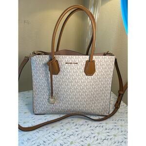 COPY - Michael Kors Shoulder Bag Beige Tan Gold Hardware